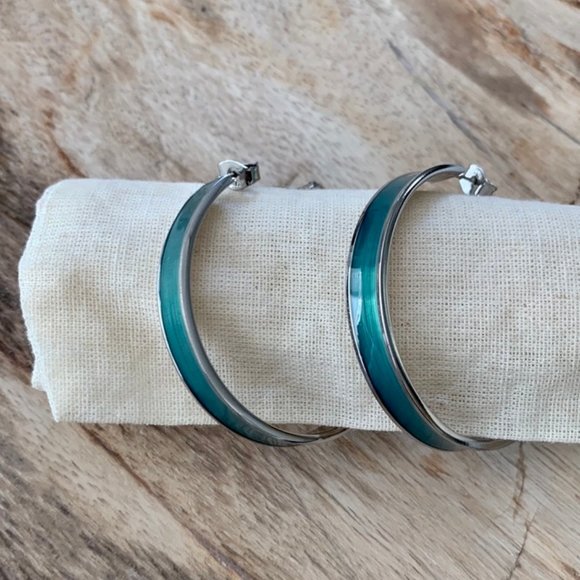 Dyrberg/Kern Kiapa turquoise enamelled hoop earrings - Picture 6 of 8